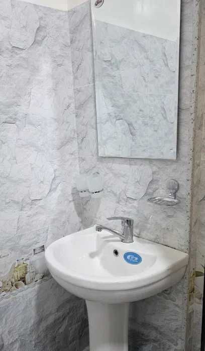 Срочно сдается квартира 2/3/16.метро Ташкент.