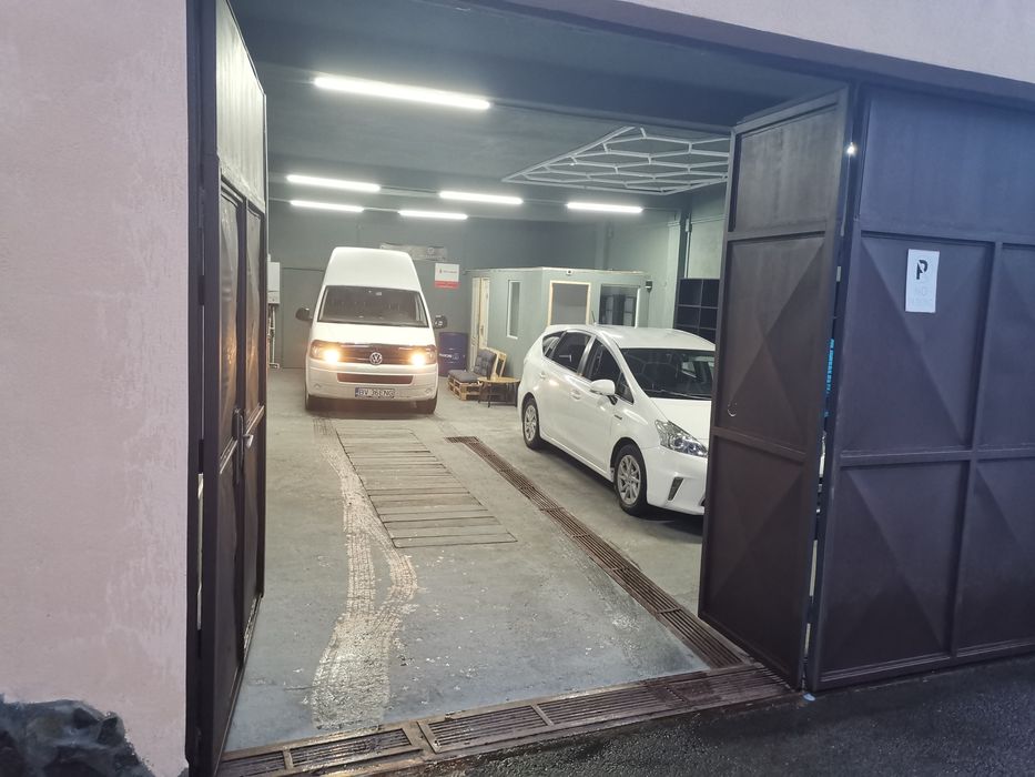 Închiriez garaj Răcădău.