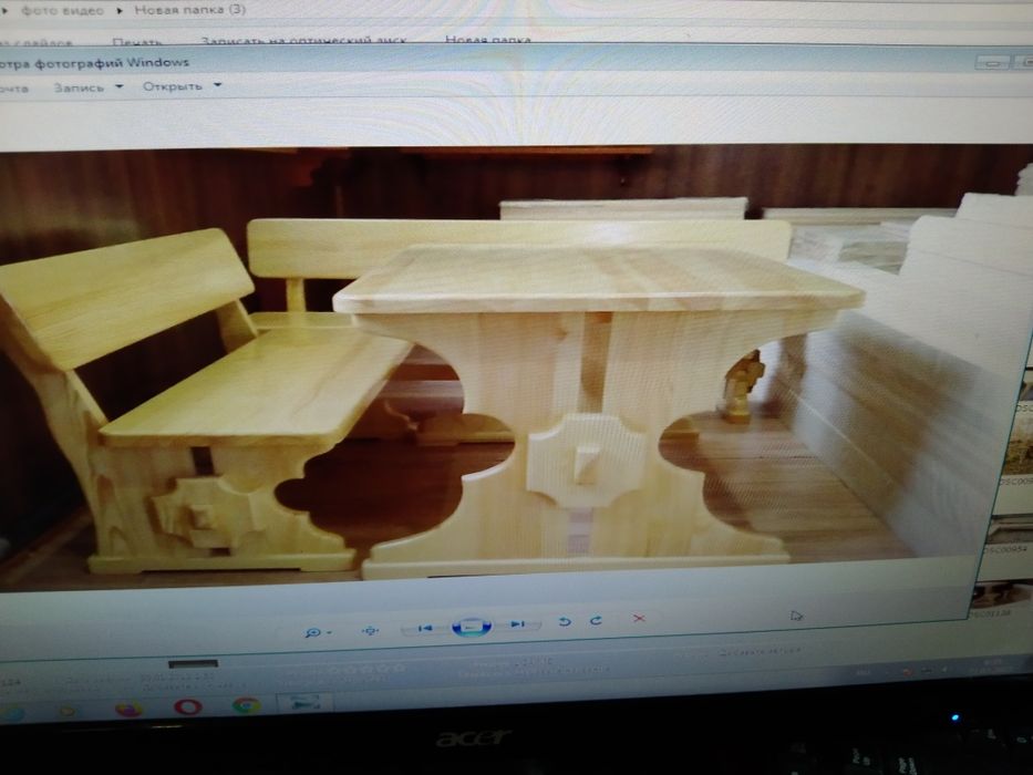 Стол со скамейками