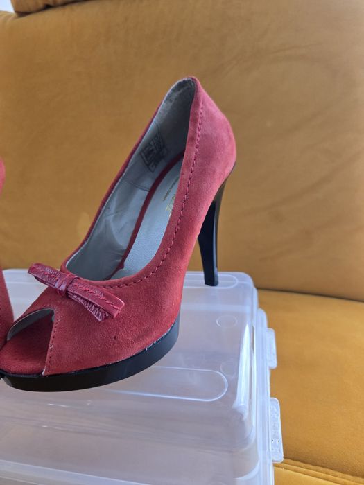 Pantofi Benvenuti - decupati cu platforma