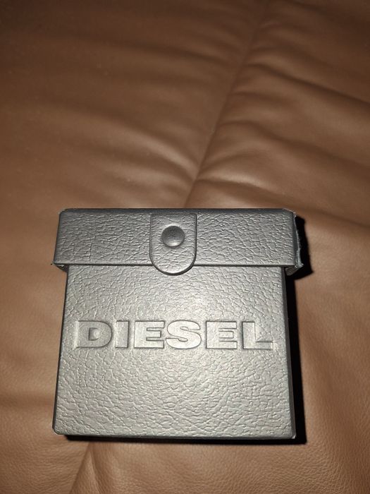 Diesel    DZ4180
