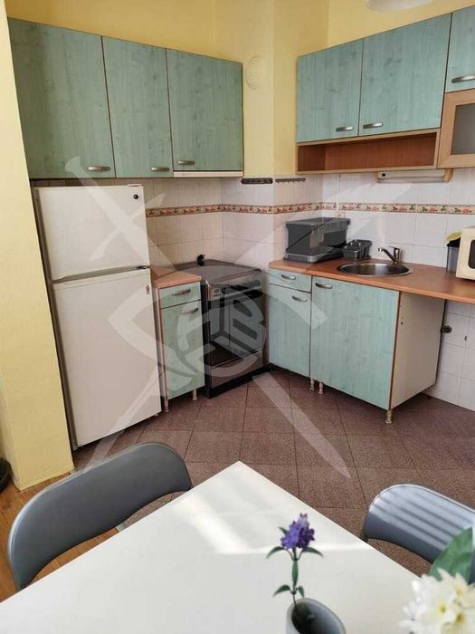 Дава се под наем Двустаен апартамент в София, Хладилника - 76 кв.м за 648.21 € - Снимка #3