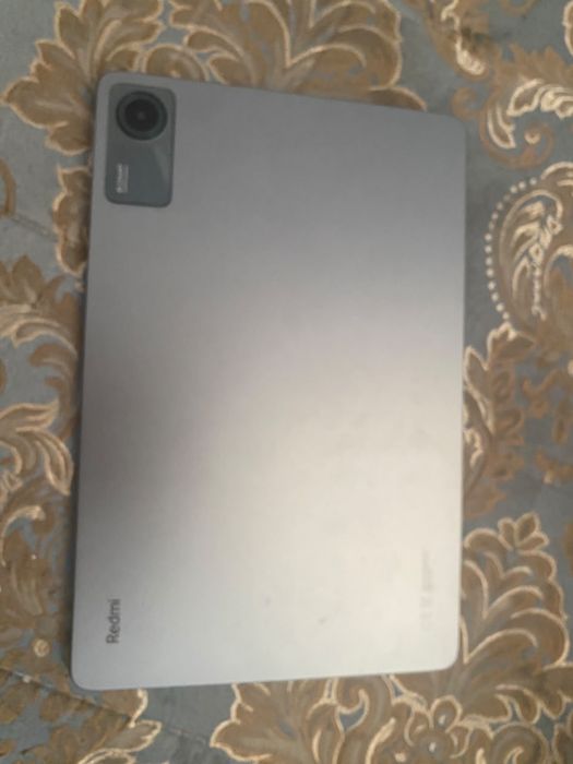 Продам планшет Redmi Pad SE