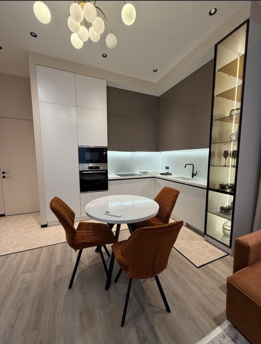 Центр жк "Mirabad Avenue" №220 J