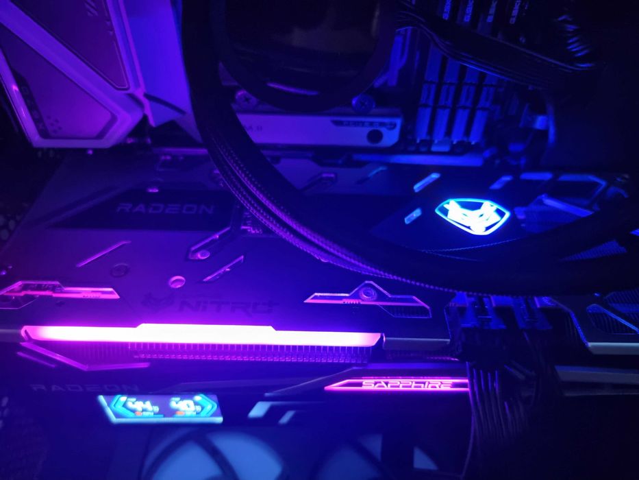 Placa video Sapphire NITRO+ RX 6700 XT 12GB