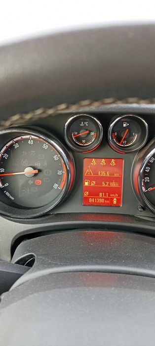 Опел Мерива 2016 бензин продава