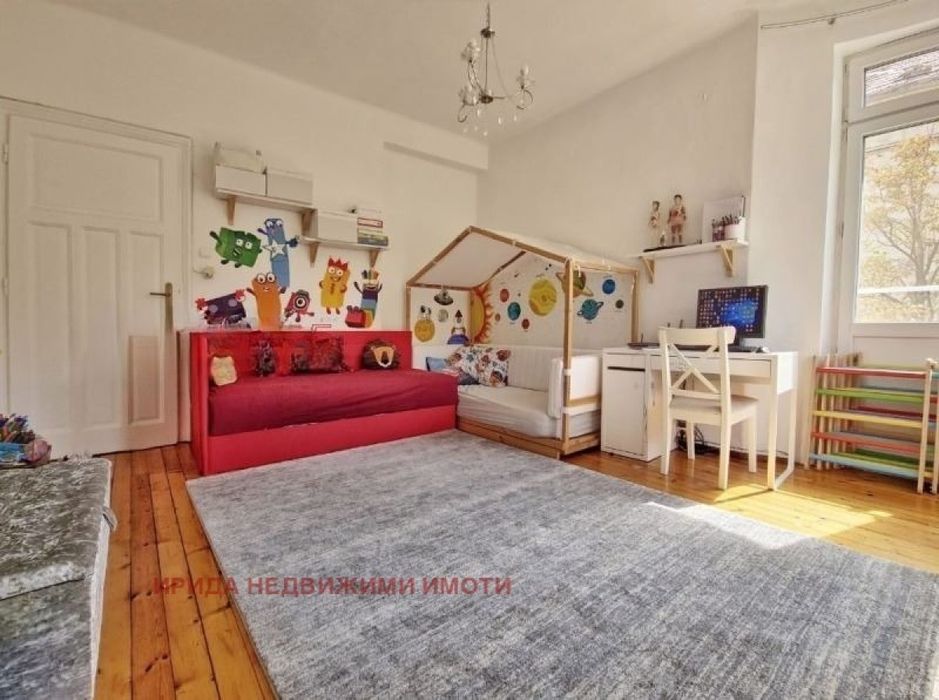 Продава се Тристаен апартамент в София, Център - 110 кв.м за 3014 €/кв.м - Снимка #8
