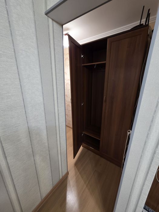 Продам платеный  шкаф