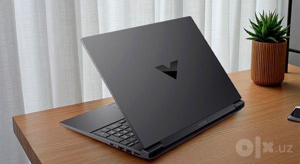 HP Victus i5 8/512