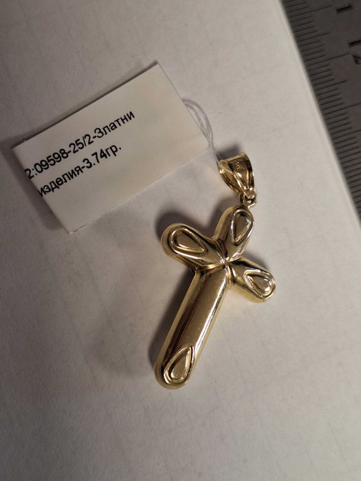 Златен кръст 3,74гр.