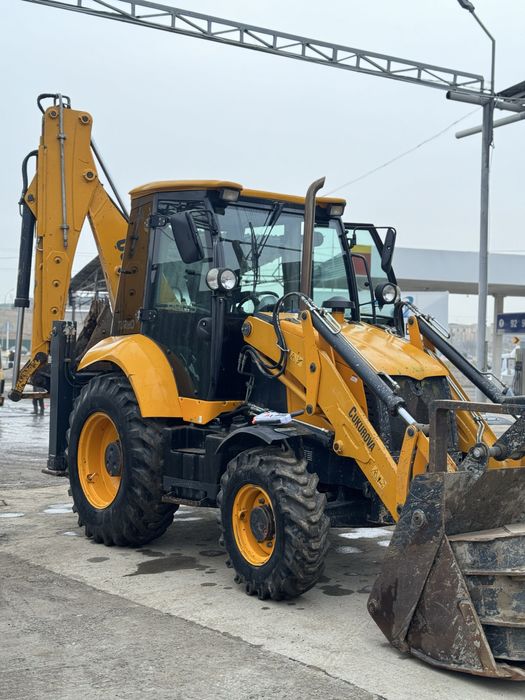 Услуги экакаватора-погрузчика 3в1