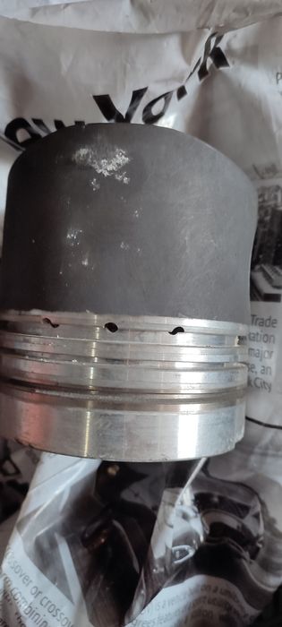 Поршня КамАЗ 8 штук