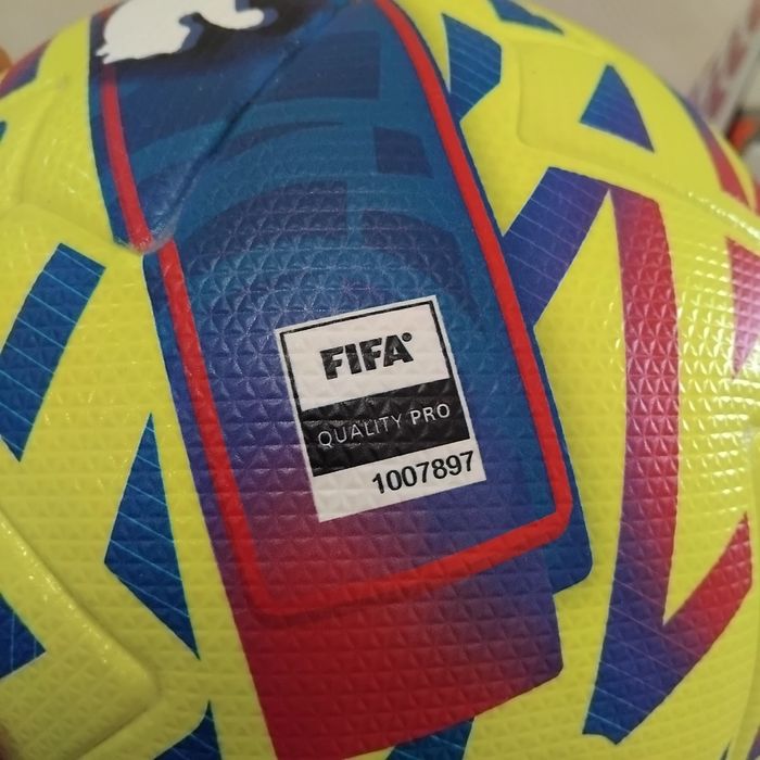 Футболна топка PUMA