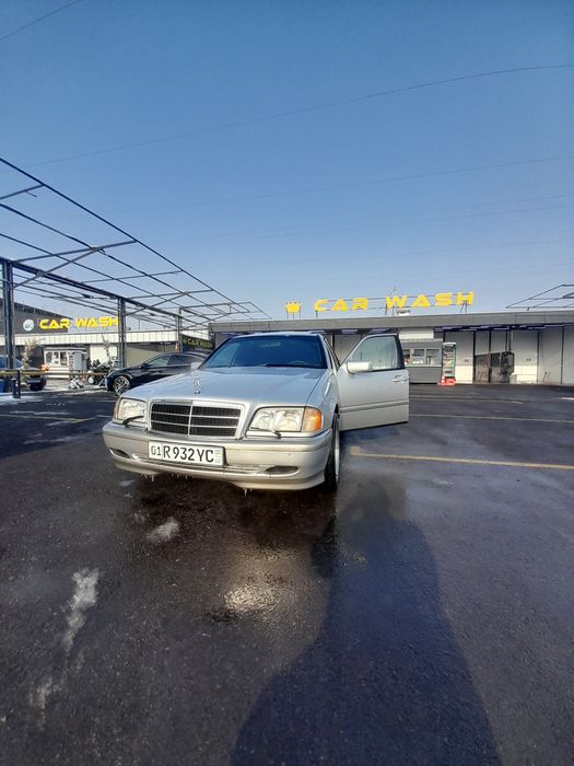 Мерседес С 180 газ документ ,автомат