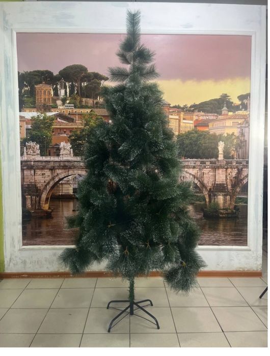 Елка искуственная