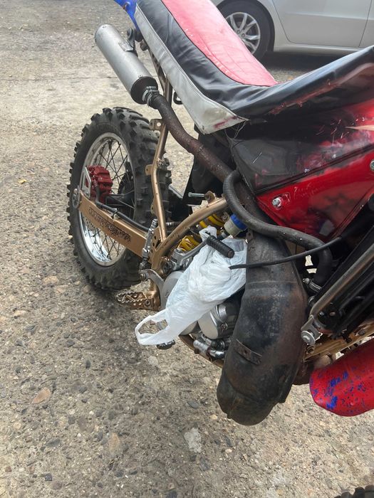 Yamaha DT 125 за части. Продава се ЦЯЛ !!!