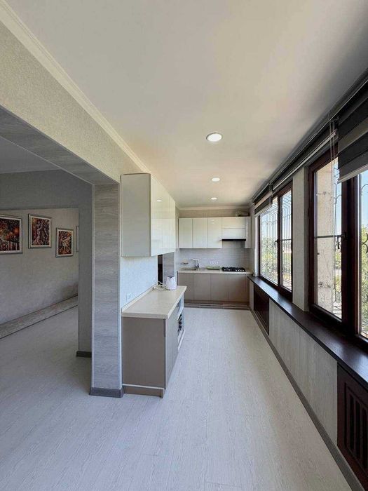 Сдаётся квартира ул Амур Темур  2-ком/5/9 ор-р Шахристан