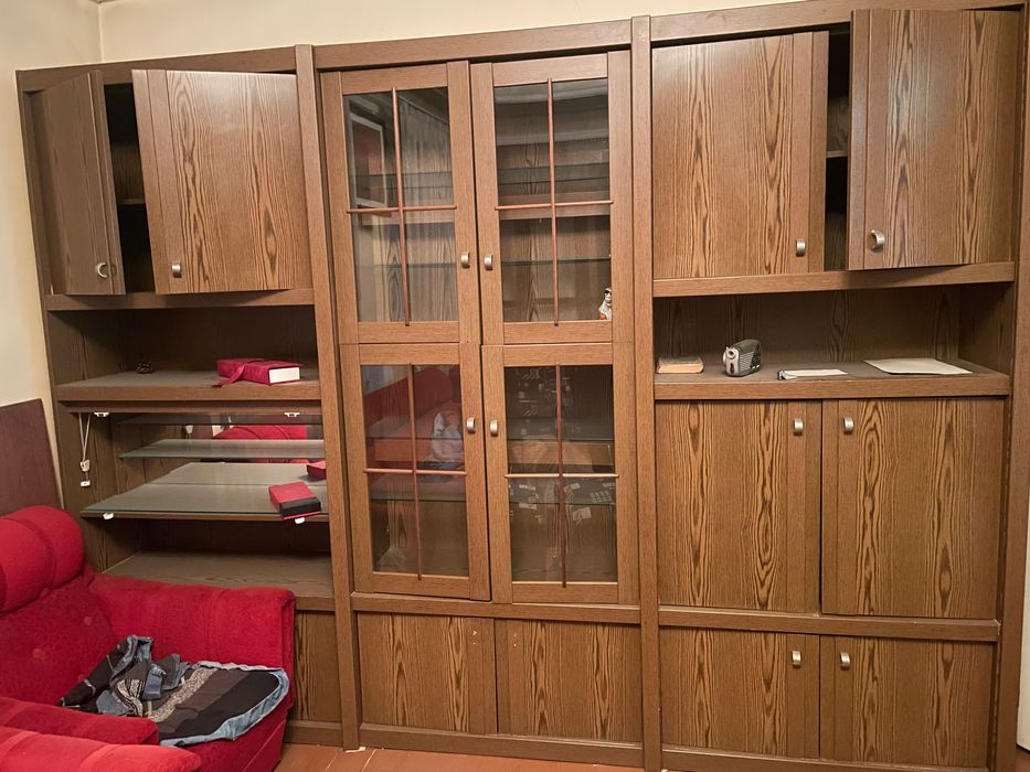 Б/У мебель! Шкаф стенка , кровать , диван и два кресло и т.д