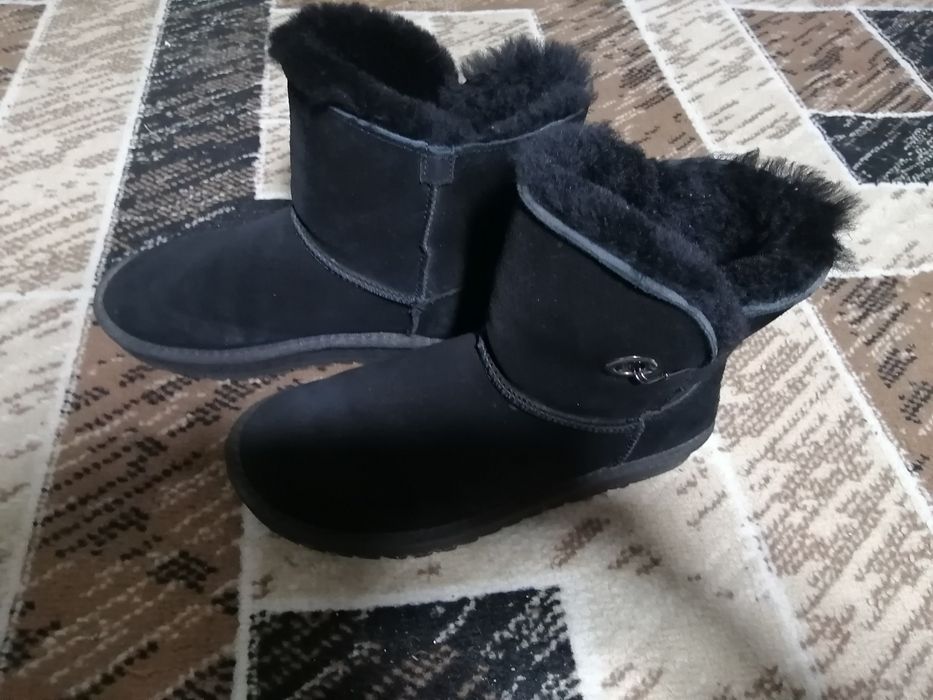 Продам ботинки зимние