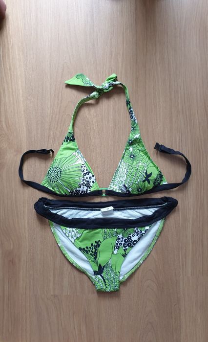 2 costume baie M noi+ 2 sutiene de baie