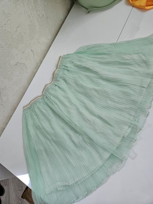 Одежда для девочки 5-6, 7,8 лет. В отличном состоянии