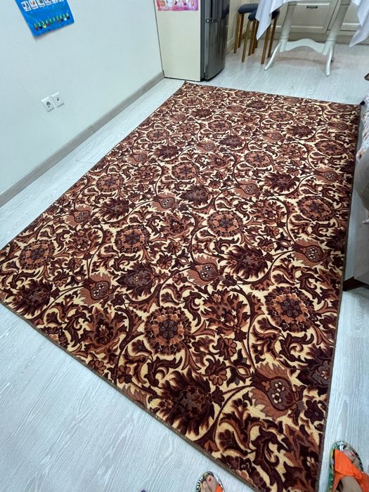 Продам палас новый