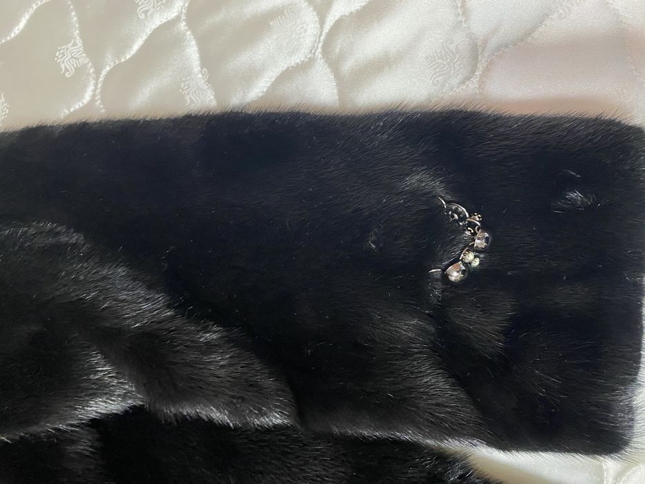 Продам шубу норковую