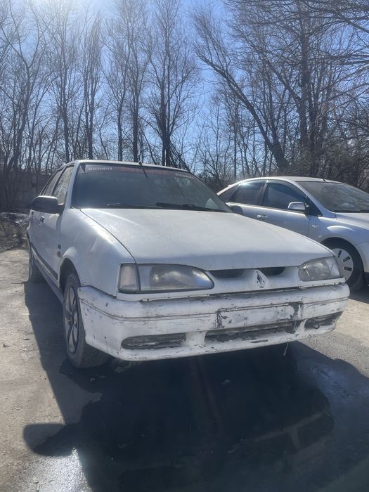 Продам Рено19 срочно