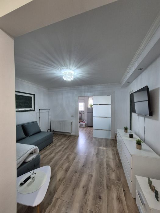 Inchiriez garsoniera zona Titan\Constantin Brancusi