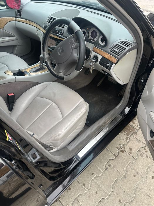 MERCEDES-BENZ E-Class 2009 — imagine 4
