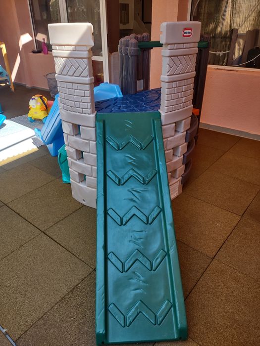 Пързалка с катерушка и тунел