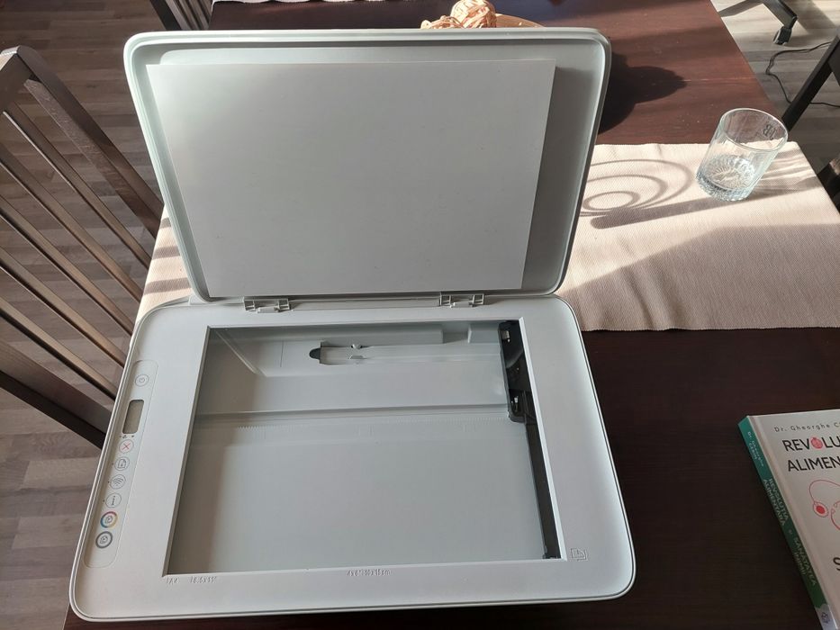 Multifunctional scanner Imprimanta HP 2710
