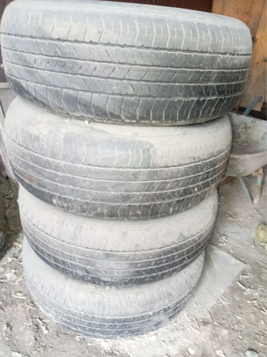 Продам комплект летних шин