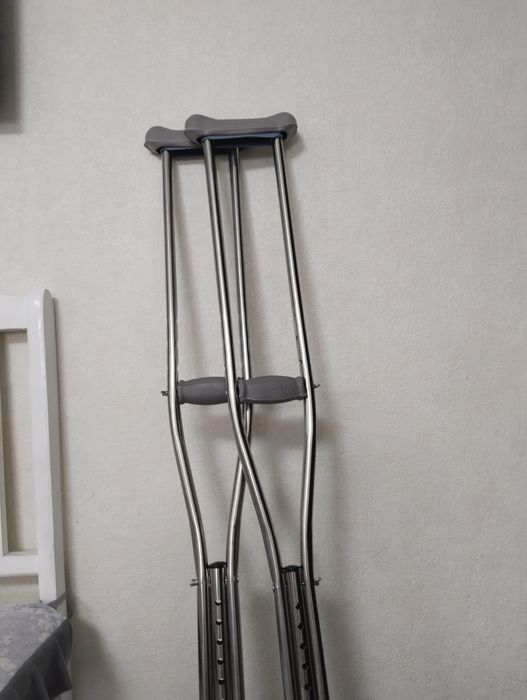 Костыли подмышечные