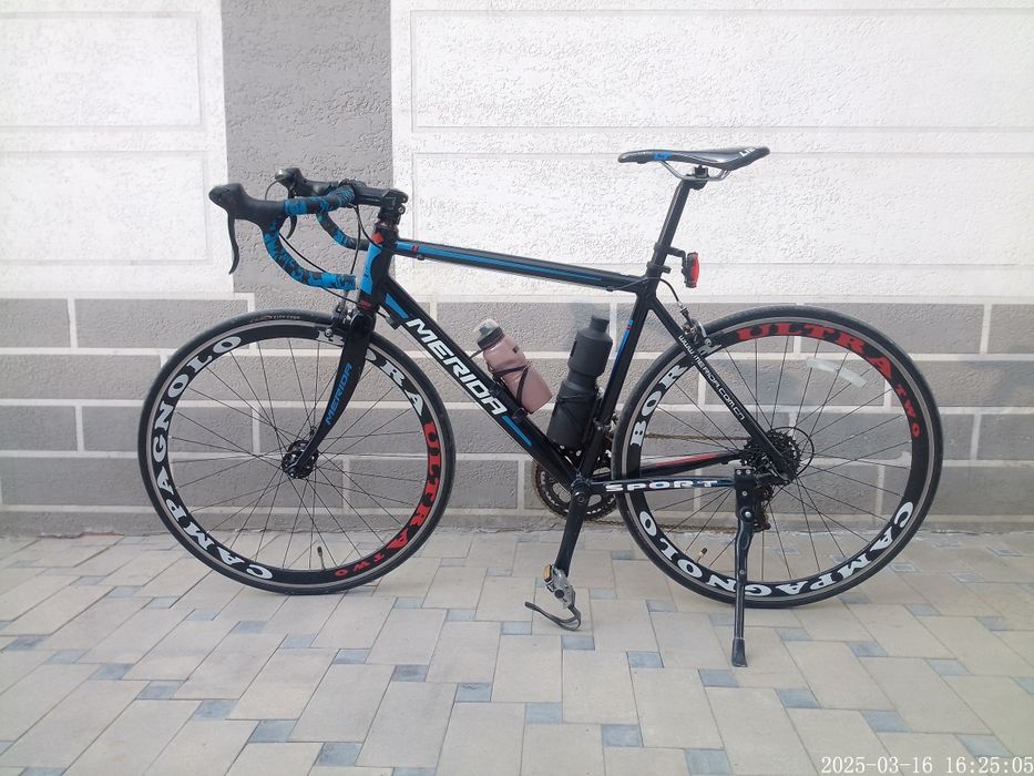 Шоссейный  велосипед сотилади.