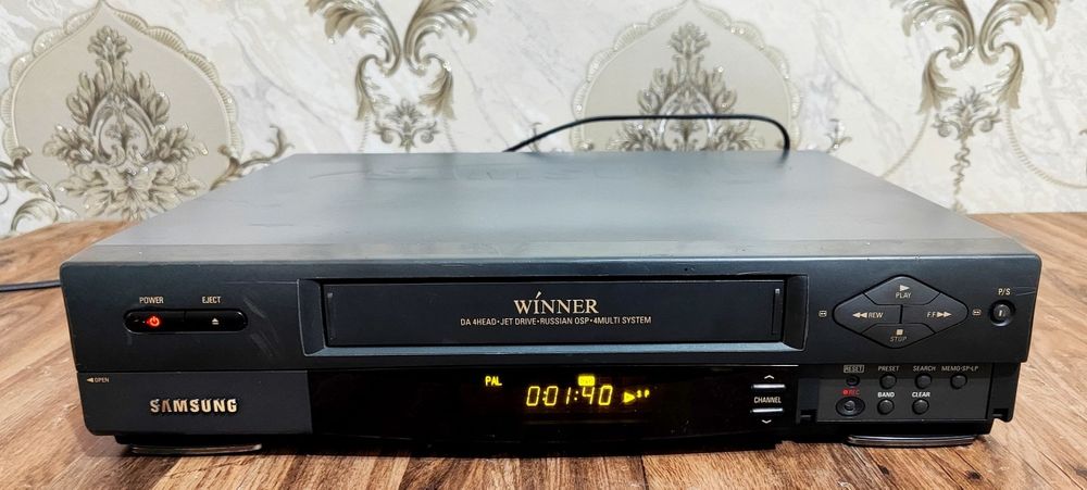 Samsung видеомагнитафон SVR-70D