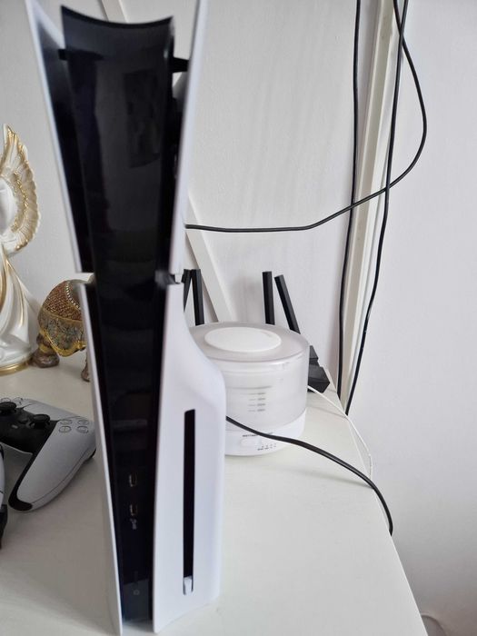 Vand PS 5 cu doua console