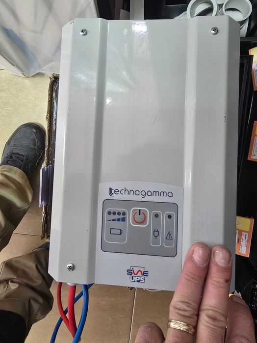 Ups 600w technogama