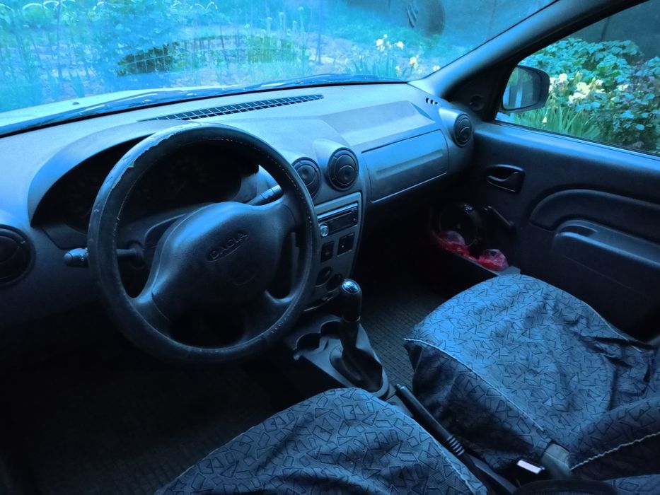 Vând Dacia Logan Van