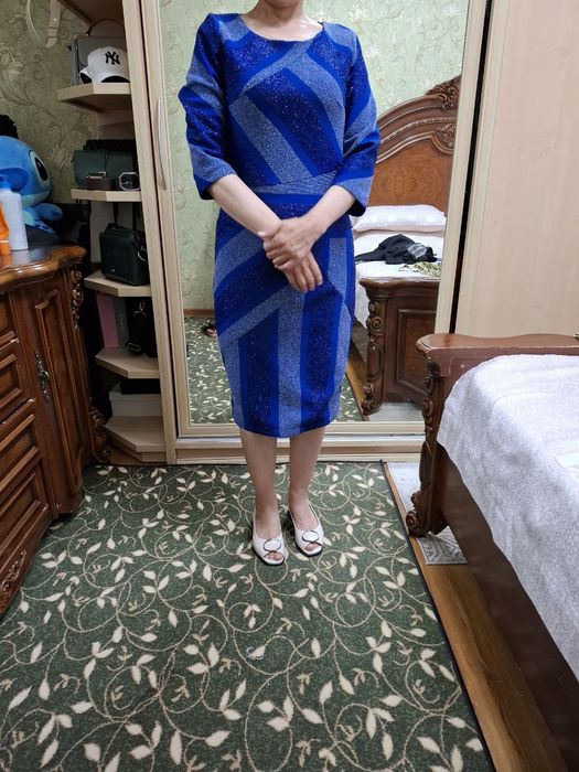 Ayollar ko'ylagi modniy Srochno