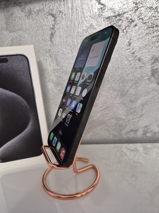 IPhone 15 Pro Max 90% bateria