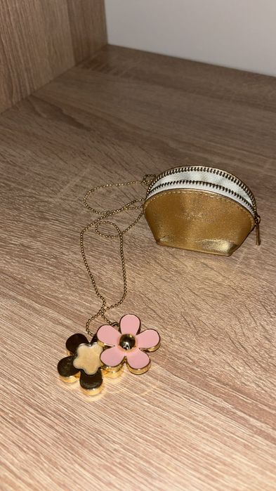 Lănțișor cu parfum solid și mini pouch - Marc Jacobs Daisy NOU