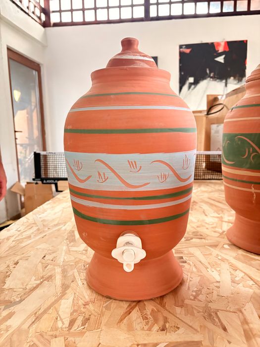 Ceramică lucrată manual