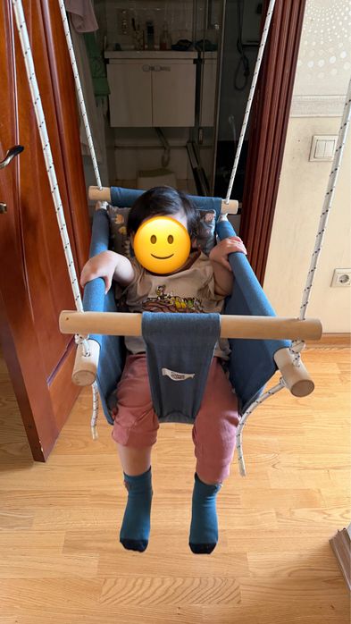 Детская качеля навесная