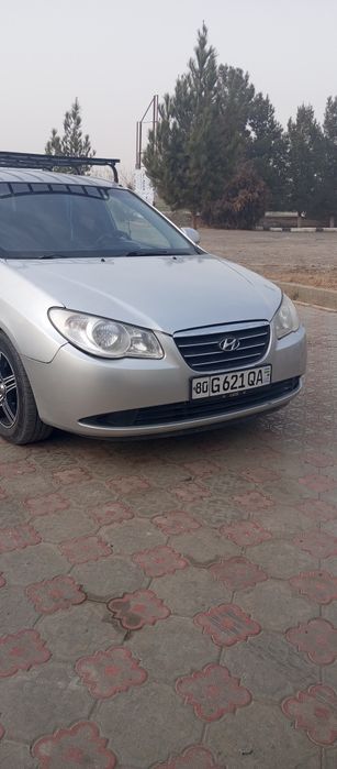 Hyundai Avante Sotiladi