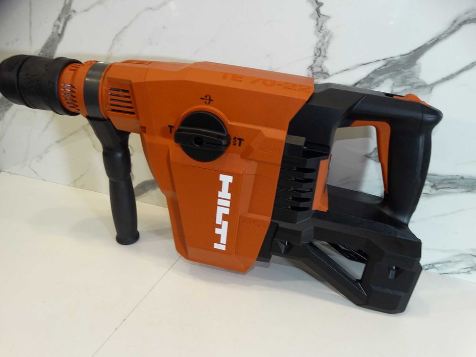 Нов модел - Hilti TE 70 - 22 / Nuron - Ударо пробивна машина