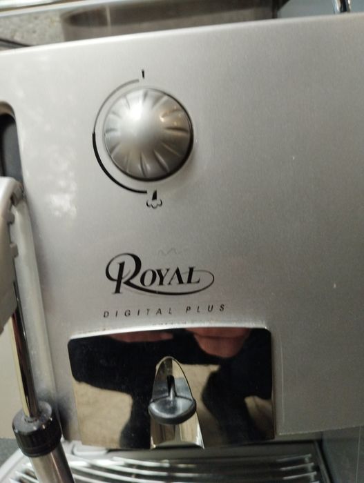 Кафеавтомат Saeco Royal Digital Plus