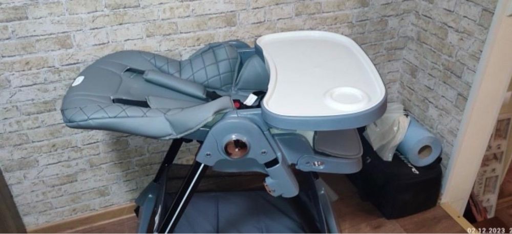 Детский стульчик для кормления