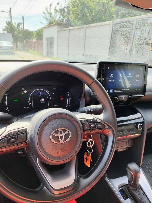 Toyota Yaris cross hybrid Active,2025