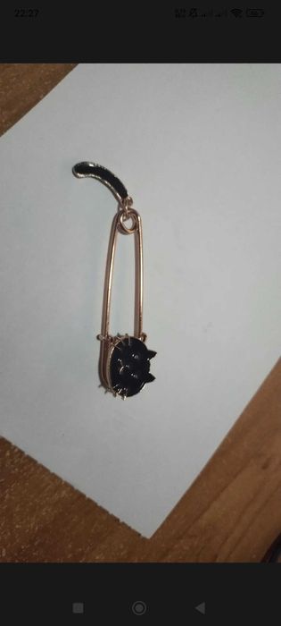 Брошь - булавка , новая